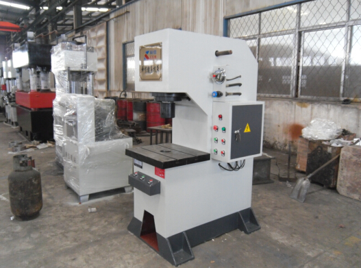 小噸位油壓機(jī)（20噸單臂油壓機(jī)、液壓機(jī)）