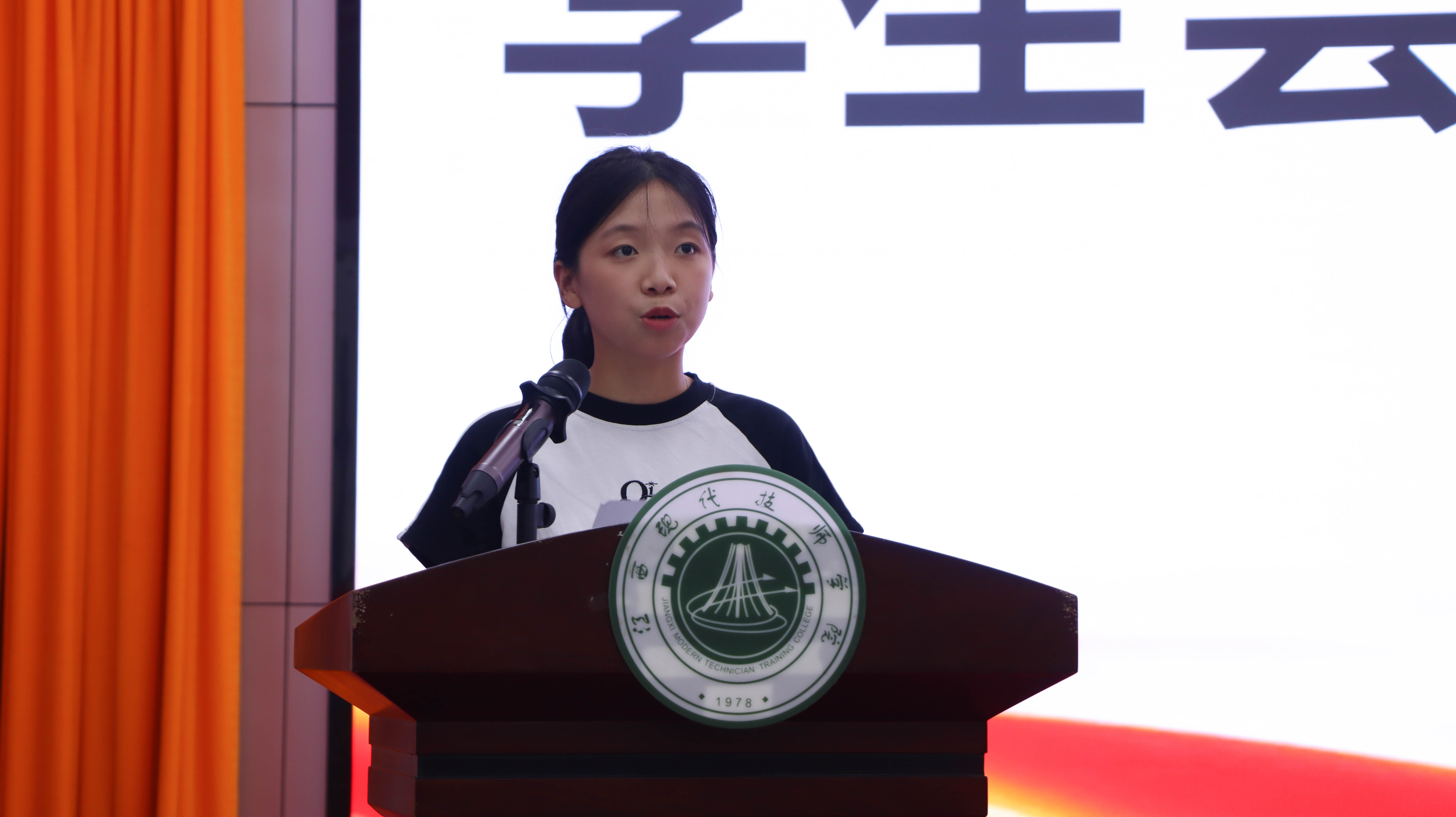 紅色文化宣講團開展“學習習近平總書記考察江西重要講話精神”主題宣講